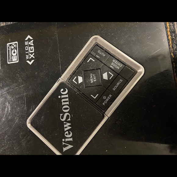 Projector - Picture 2 of 7